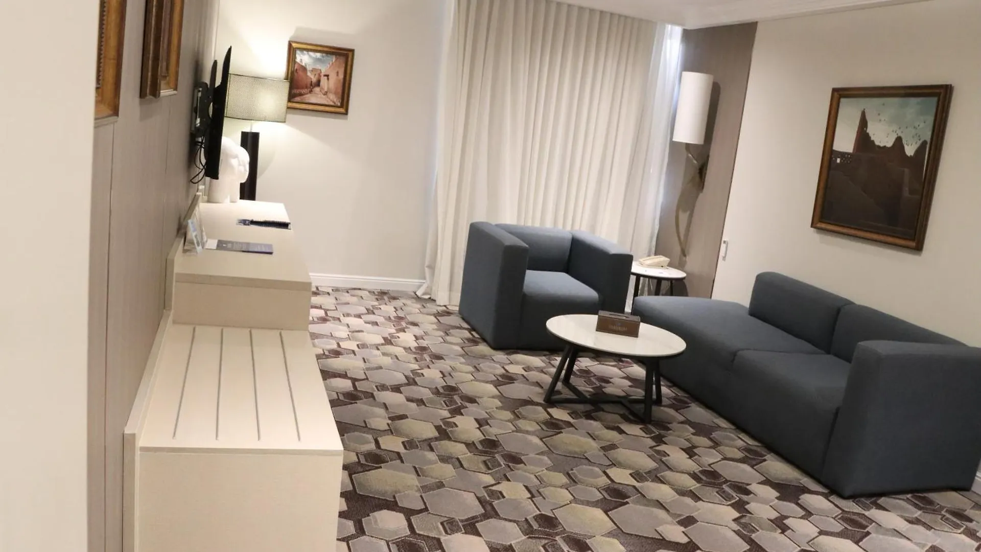 Continent Al Waha Hotel Riyad 4*, Riyadh